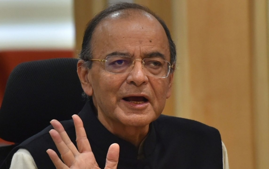 Right to silence not for 'defence deal pusher': Jaitley attacks Rahul