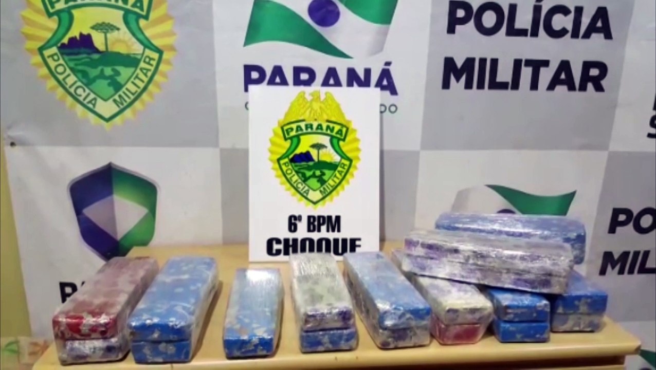 Equipe de OperaçÔes com Cães, do Choque, apreende 12 kg de maconha em Cascavel