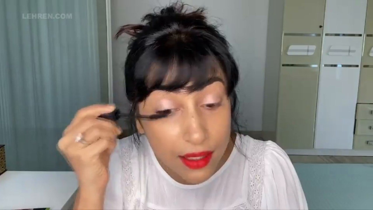 क्रांती रेडकर के साथ आसान मेकअप ट्यूटोरियल: हर आउटफिट के लिए परफेक्ट लुक 💄