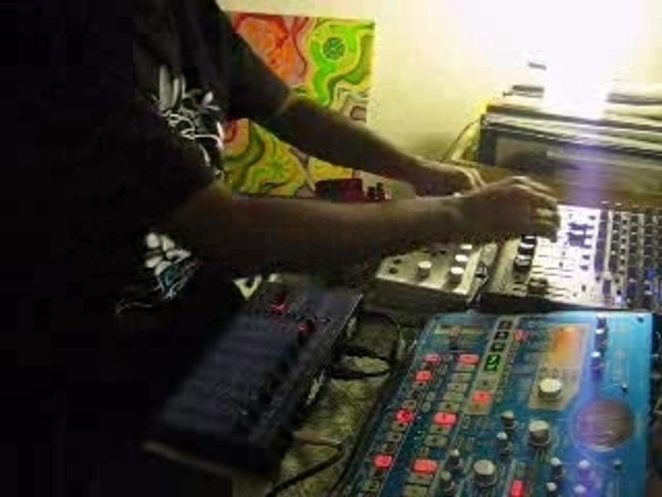 DEUF Live Acid techno