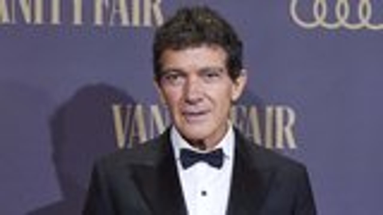 Antonio Banderas Reveals COVID-19 Diagnosis, Director Garth Davis to Direct 'Tron' Sequel & More | THR News