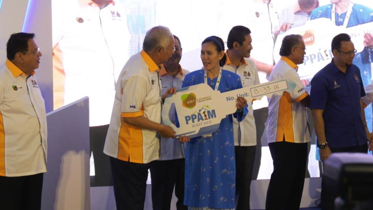 Najib: First 1Malaysia Public Housing Project completed with zero cost to Govt