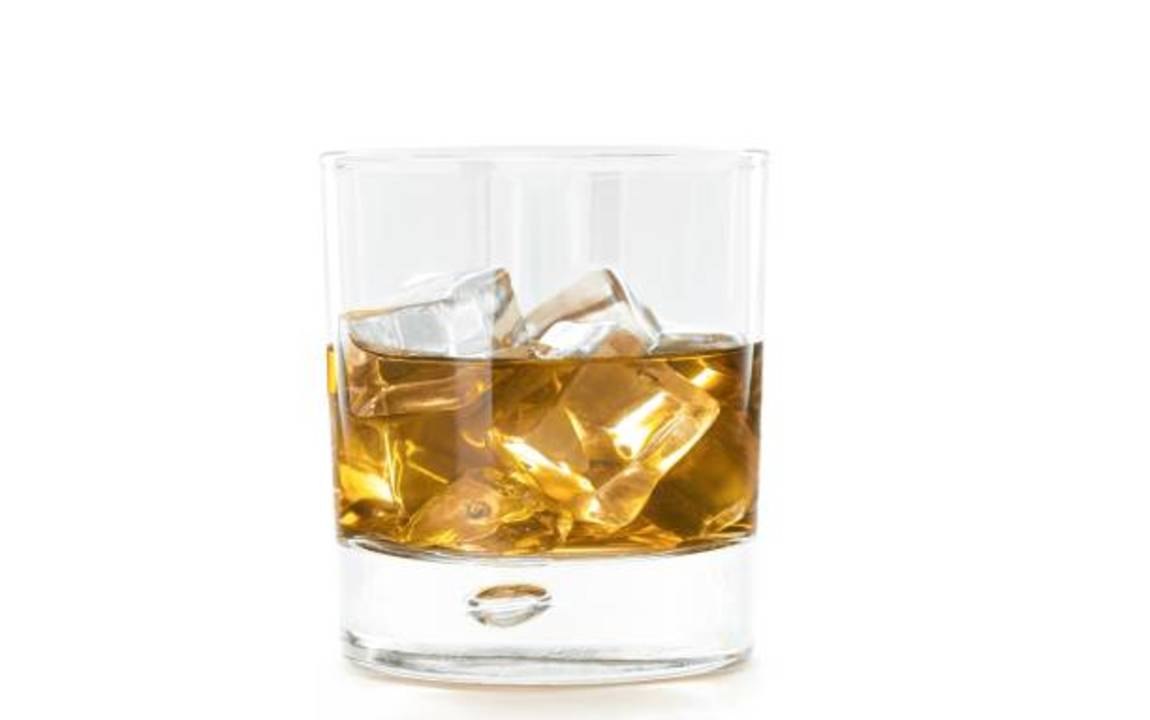 This Is the Difference Between Bourbon and Whiskey
