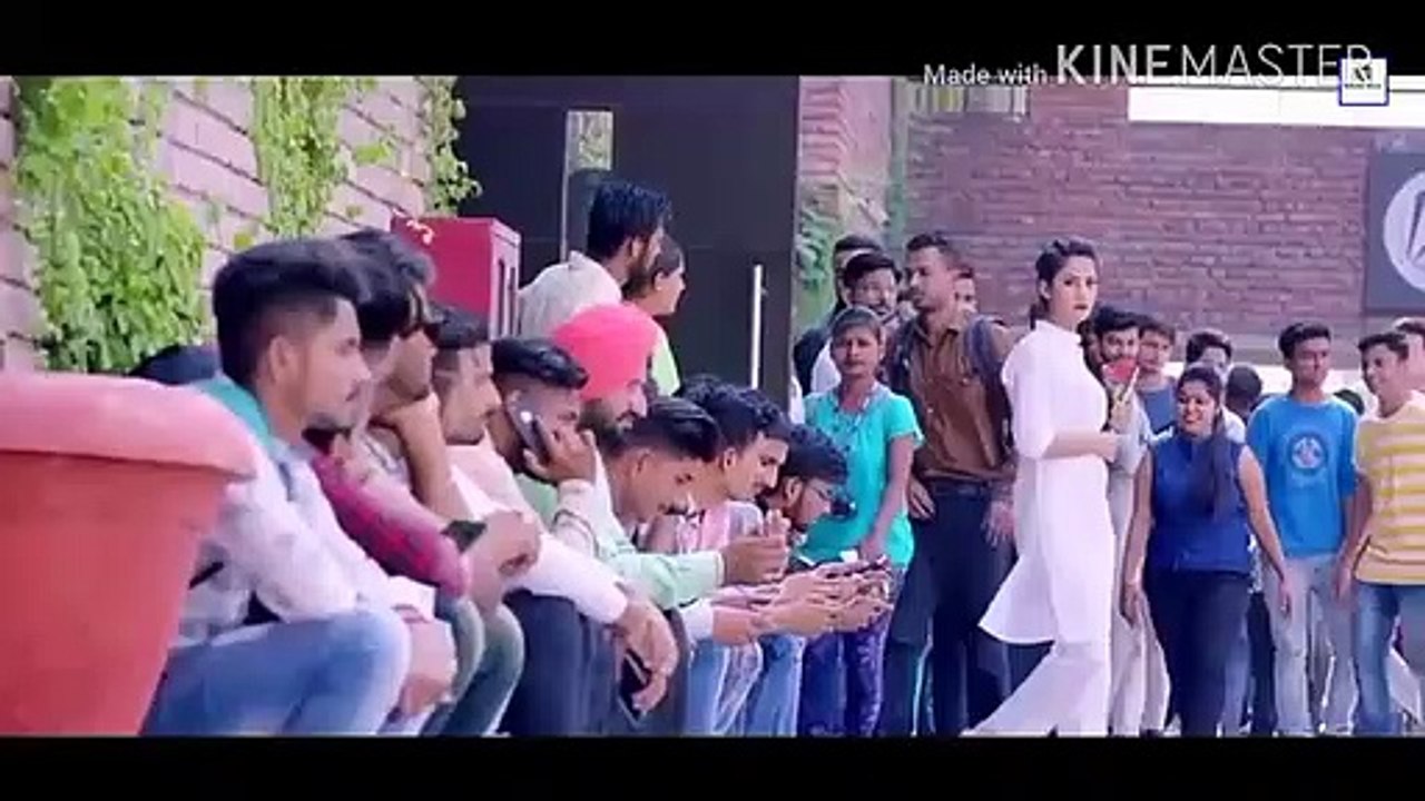 "College love story" desi desi na bolya kr