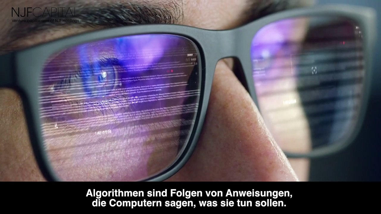 Nicole Junkermann präsentiert ein A-Z der KI: A = Algorithmus