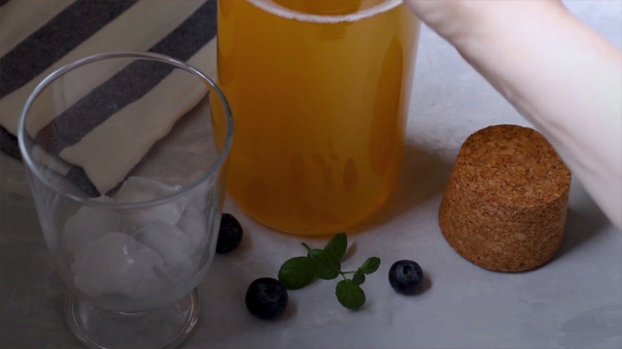 What's the Difference Between Kombucha and Kvass?