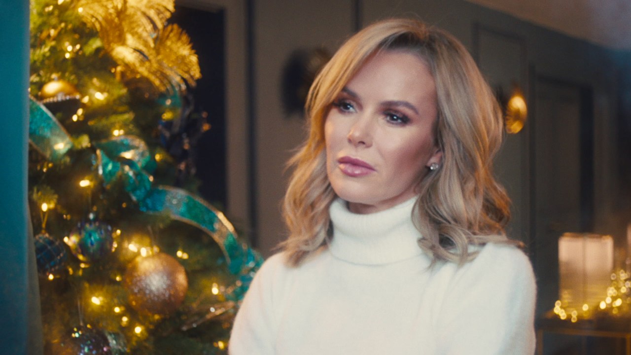 Amanda Holden - Home For Christmas