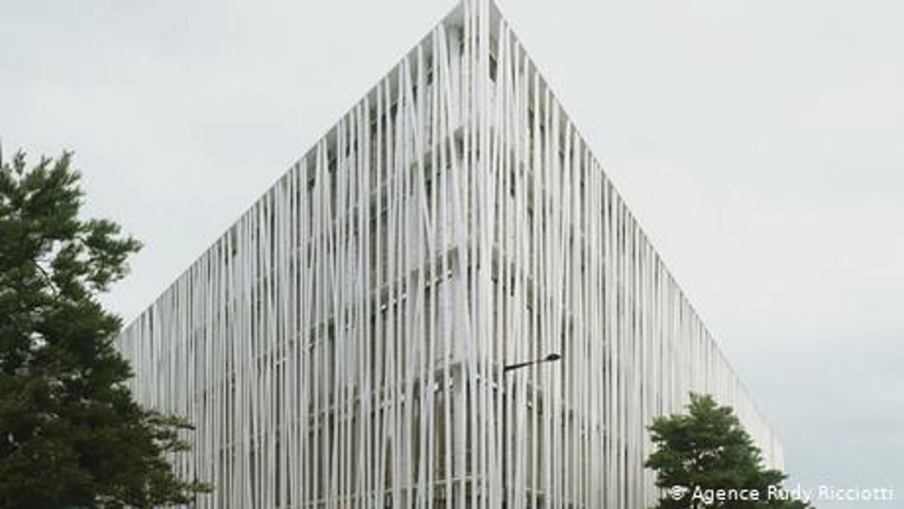 Architecture inspired by Chanel