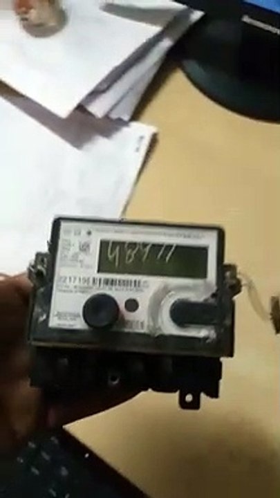 Electricity meter running without wire electricity