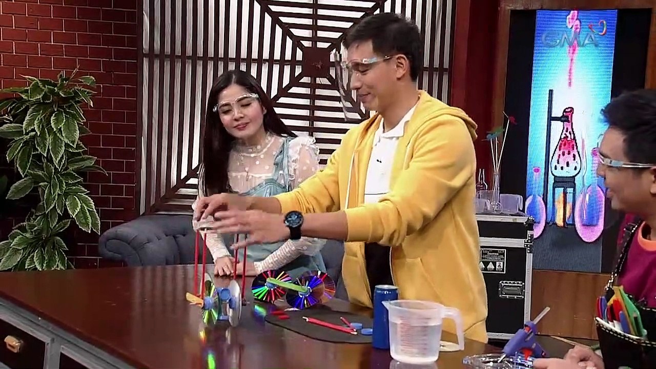 iBilib: Shaira Diaz and Sef Cadayona's soda can on wheels experiment