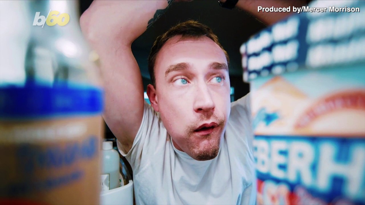 Clear Out That Smelly Freezer! How You Can Tell When It’s Time to Let Some Food Go