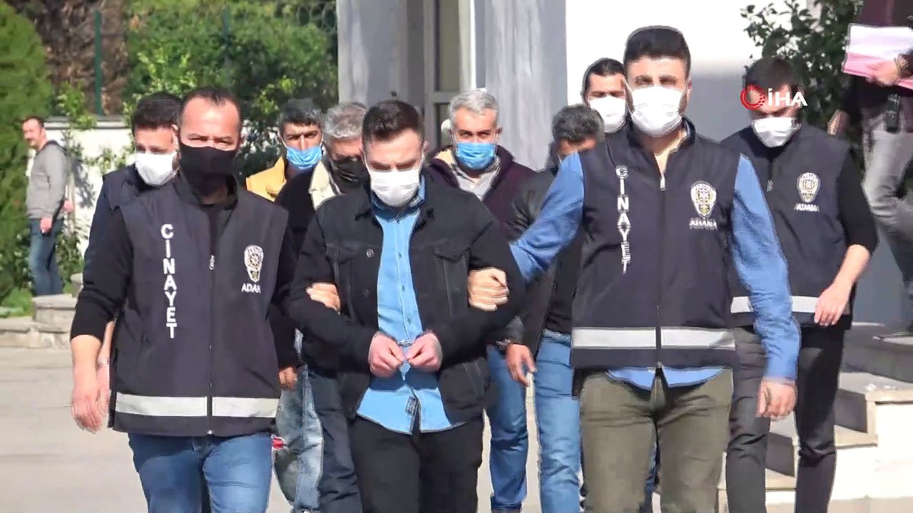 Iskarta meyve kavgası: 3 yaralı