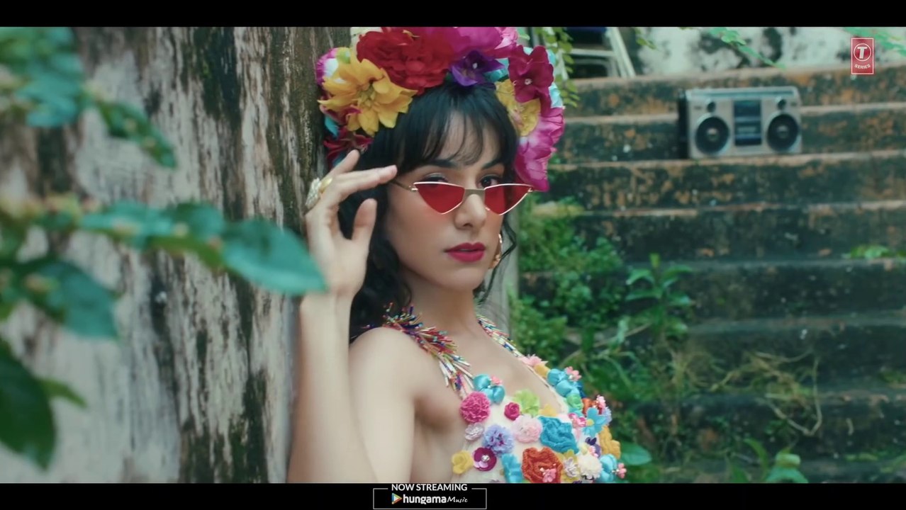 Solo Laila Full Song Ipsitaa  Tanishk Bagchi Vayu  TSeries