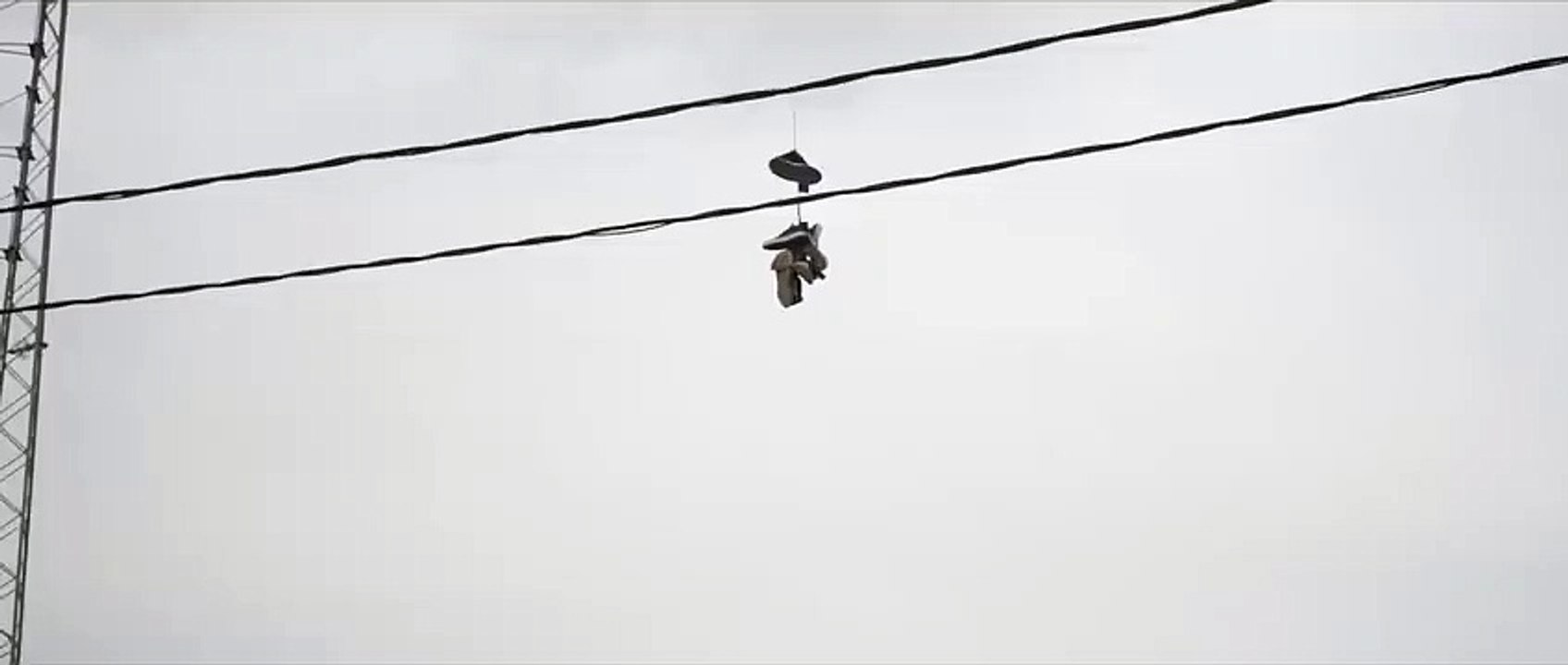 Sanfara_-_Wra_Les_Barreaux_(Clip_Officiel)