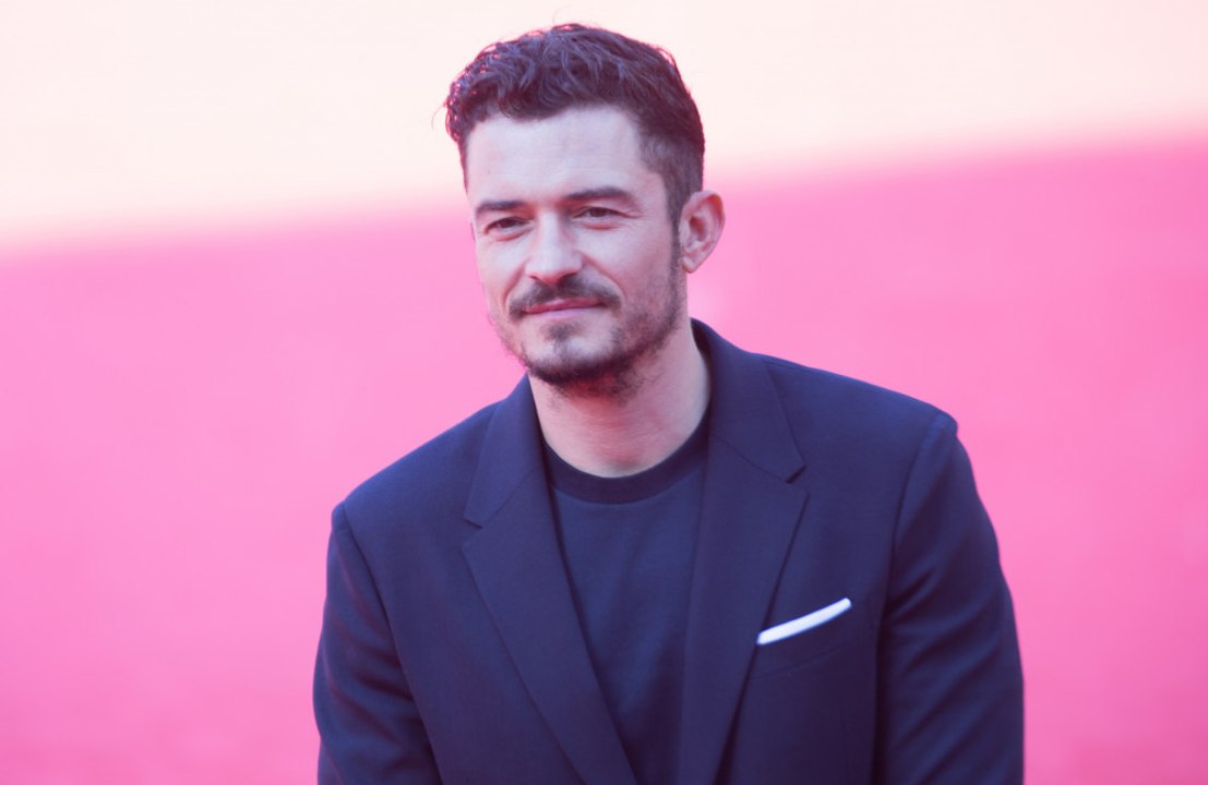 Orlando Bloom ha imparato a nascondersi molto bene