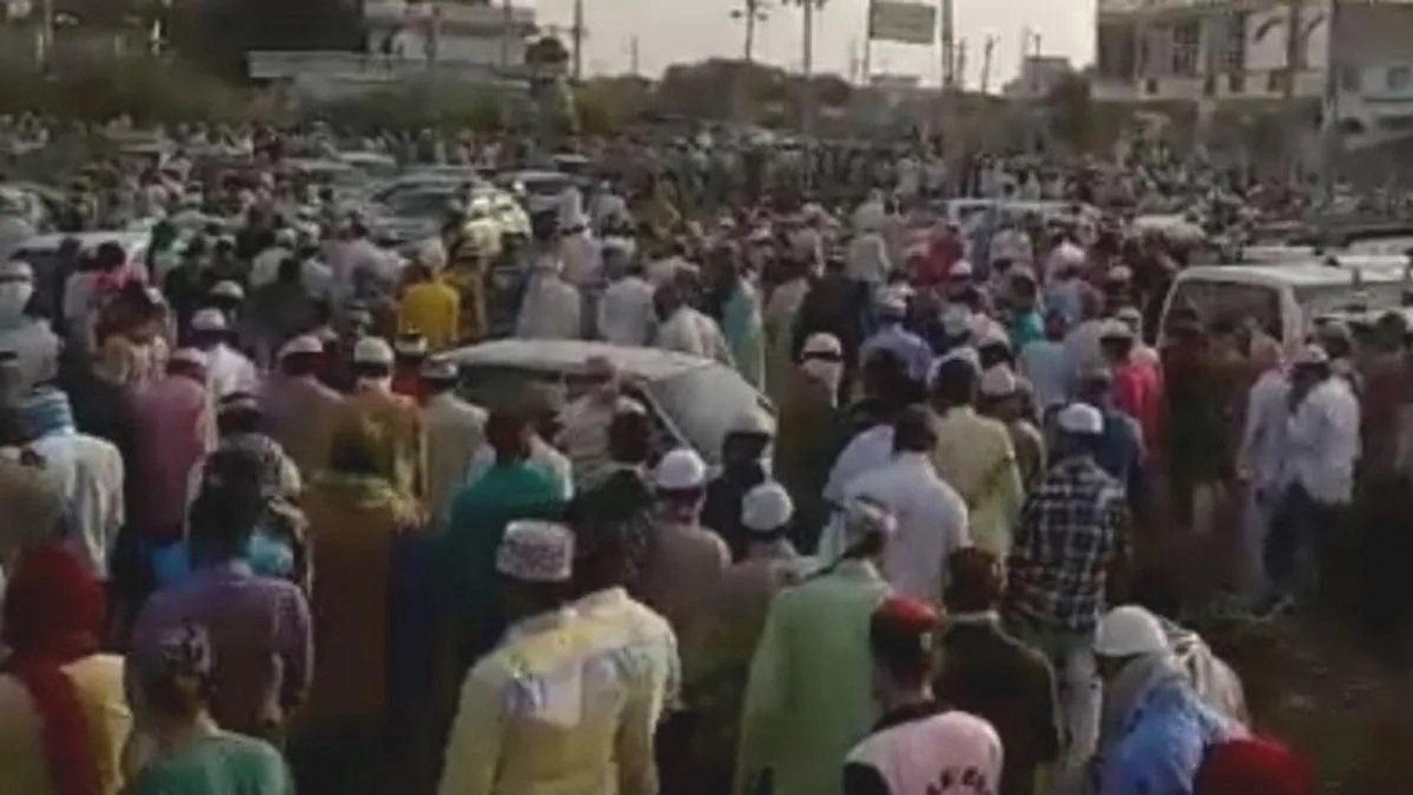 Corona protocols violated Kutch & Faridabad