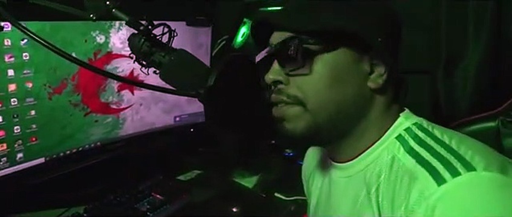 Klay_-_Mahba_|_المهبة_(Clip_Officiel)