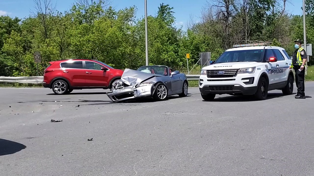 Collision (Le Reflet - Érick Rivest)