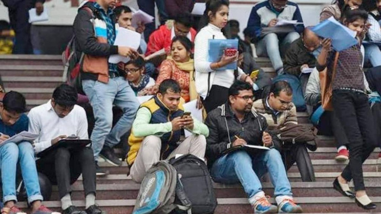 Govt's 'visual impairment' on free promises and unemployment