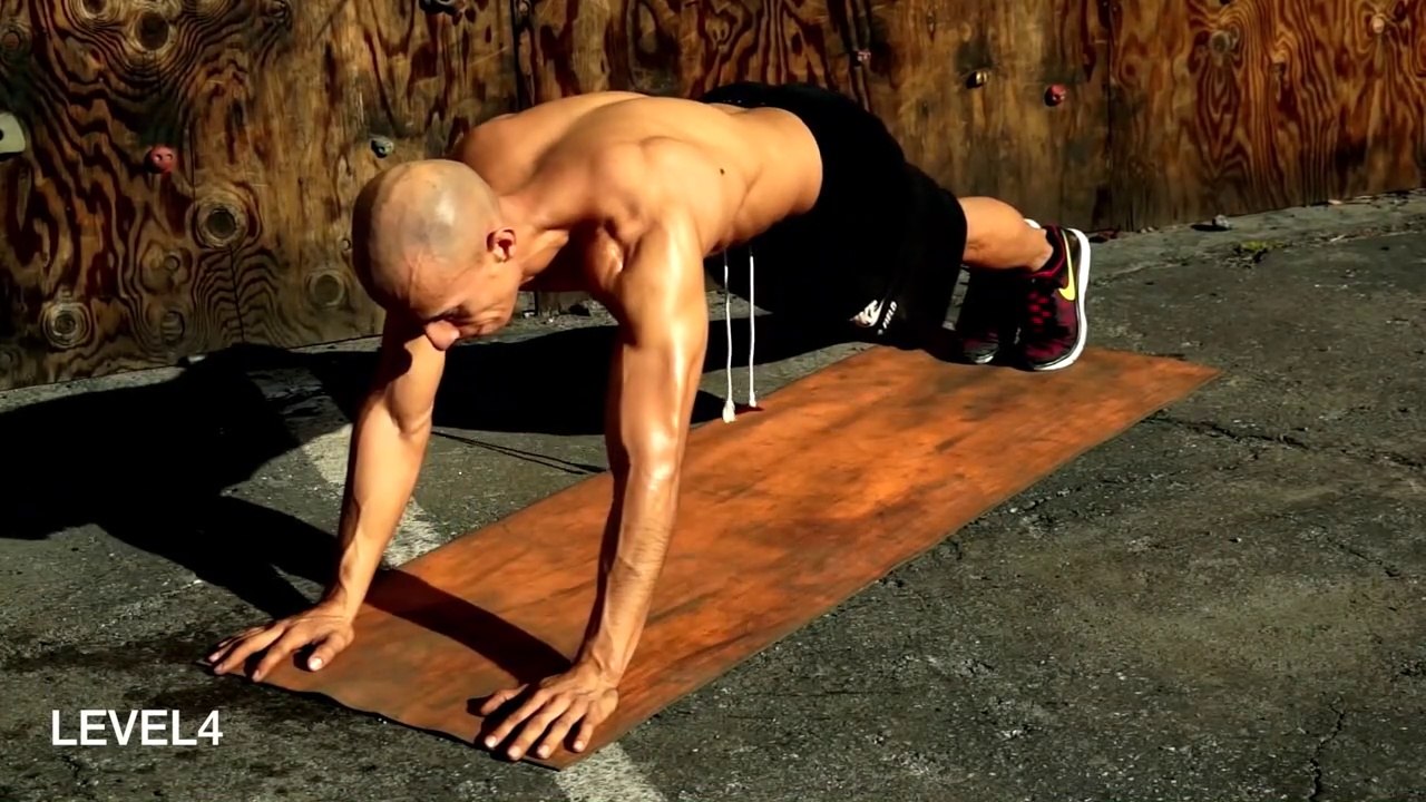 PLANK PUSH UPS