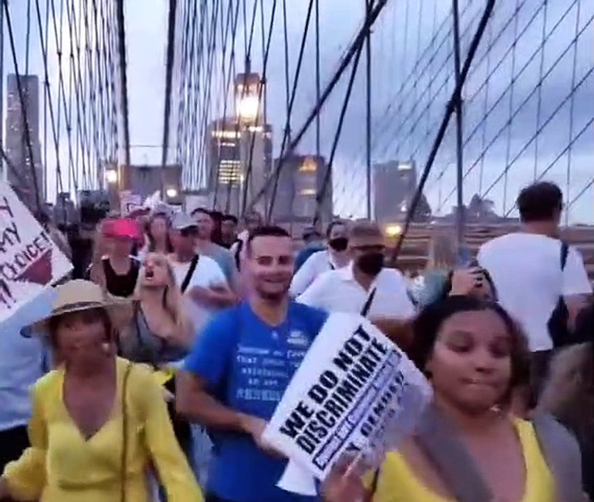 PROTESTERS ON THE STREET OF NEW YORK CHANTING "FU**K JOE BIDEN".