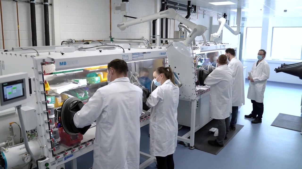 Development laboratories at Volkswagen in Salzgitter - Next Generation battery cells - Analytical Lab