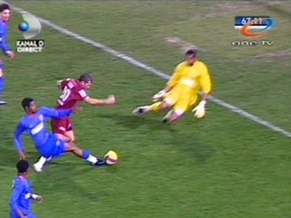 Steaua - CFR Cluj (Faza suspecta) FotbalOnline.net