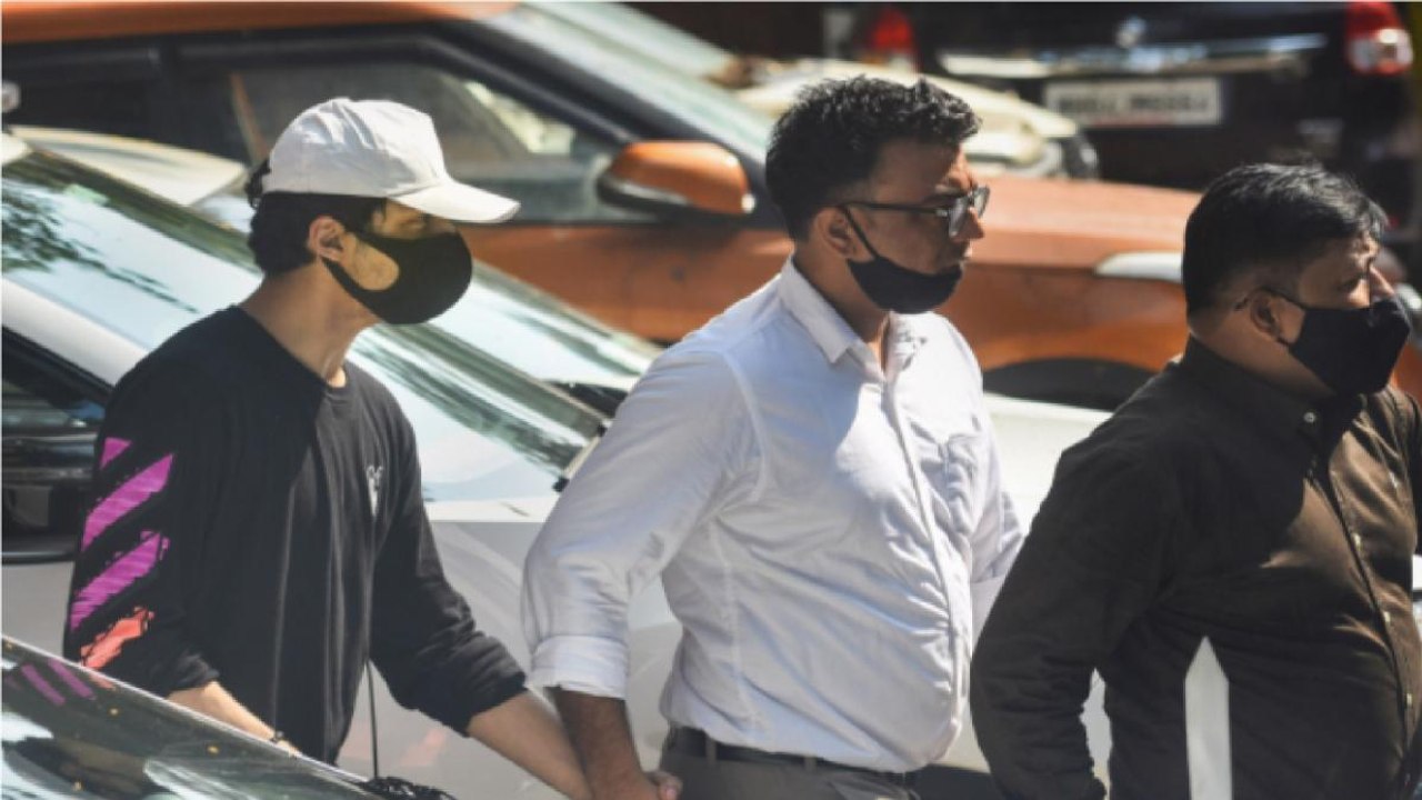 Drug Case: People offering prayers for release of Aryan Khan