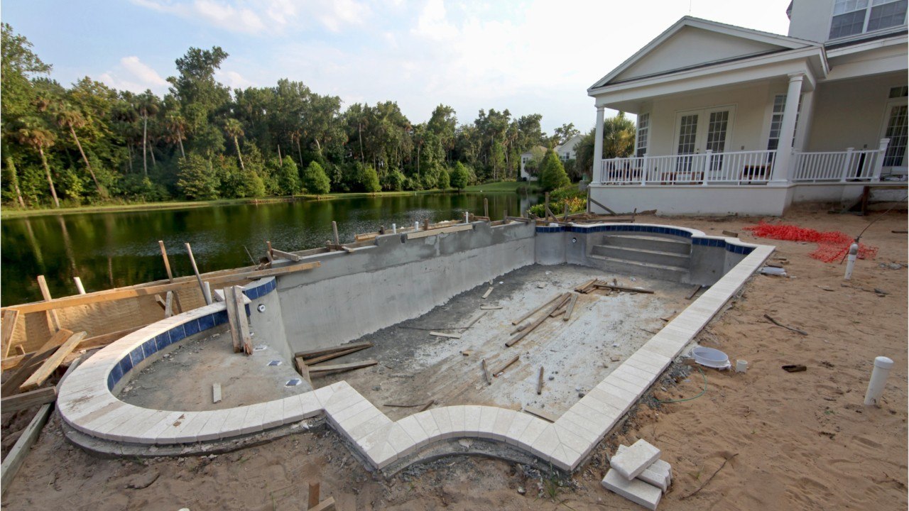 Morbihan : leur rêve de piscine tourne au cauchemar