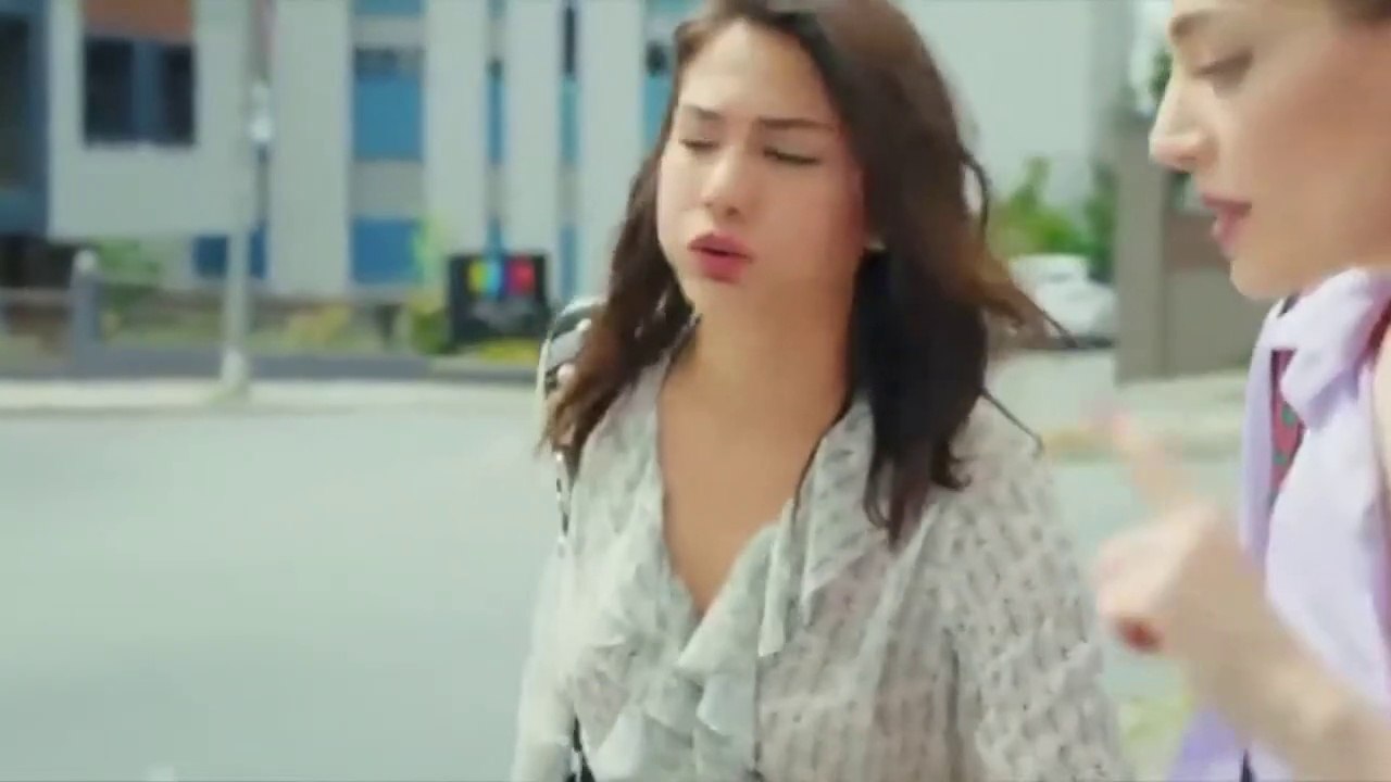 Can & Sanem Capítulo 2: La historia de Sanem Aydın en Estambul