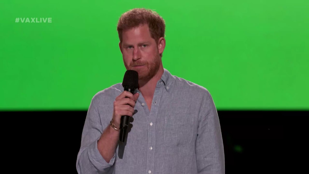 Royals von Buch überrascht: Werden Harry und Meghan von der Queen ausgeladen?