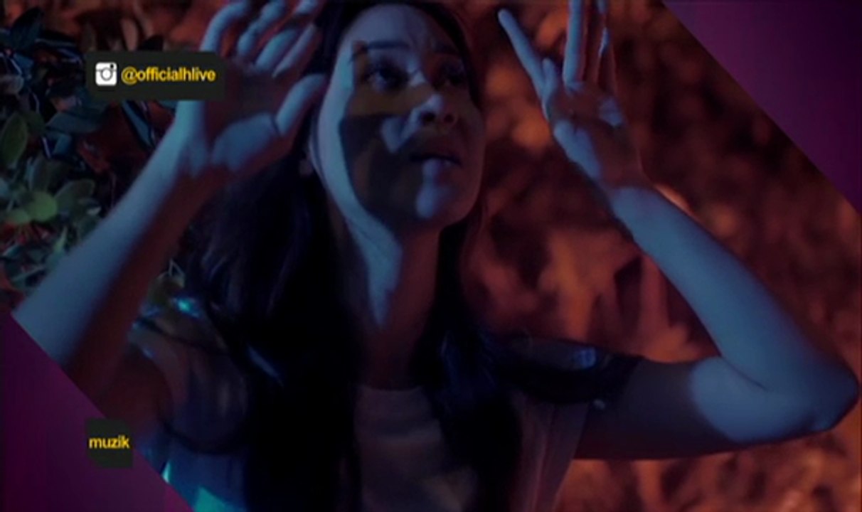 Single Bahasa Inggeris taruhan Daiyan Trisha