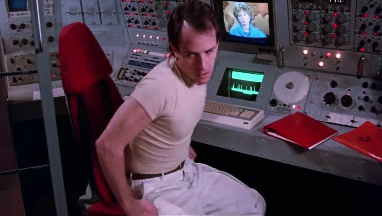 Def-con 4 Tráiler V.O.