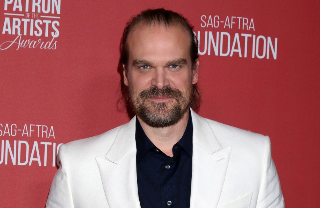 David Harbour schließt sich 'The Trashers'-Cast an