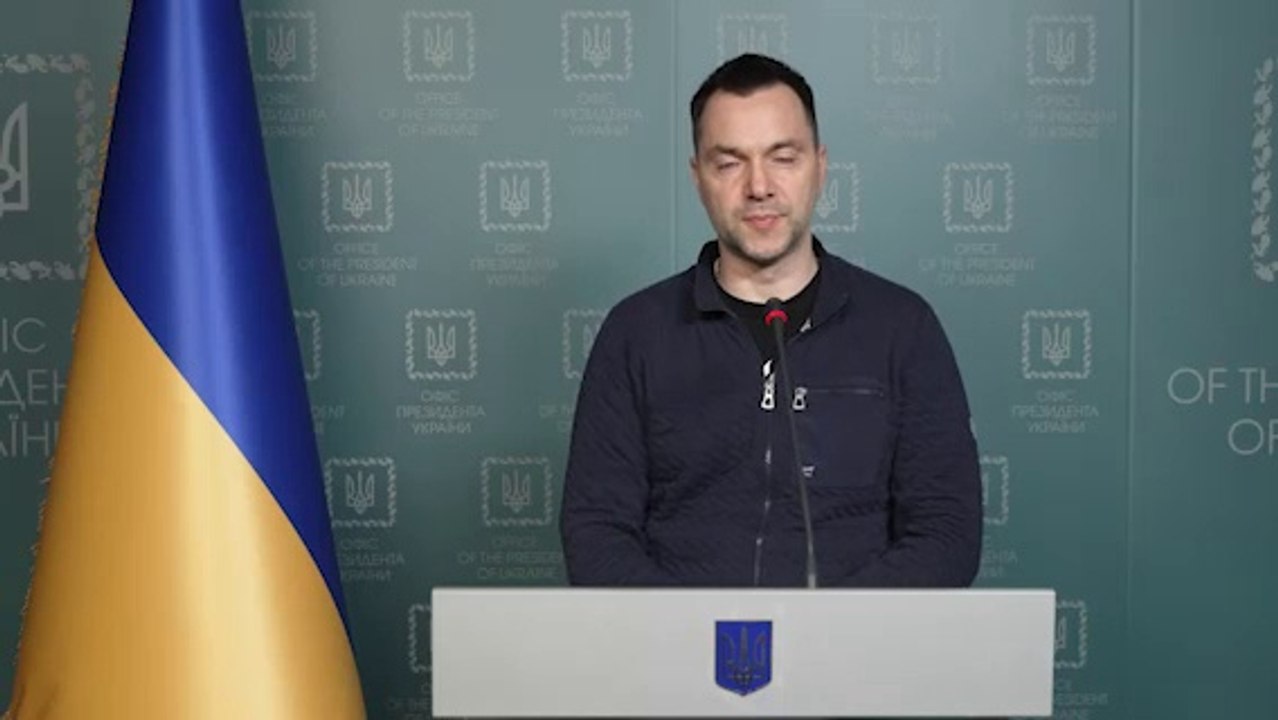 брифинг Арестовича. Успокоительного много не бывает