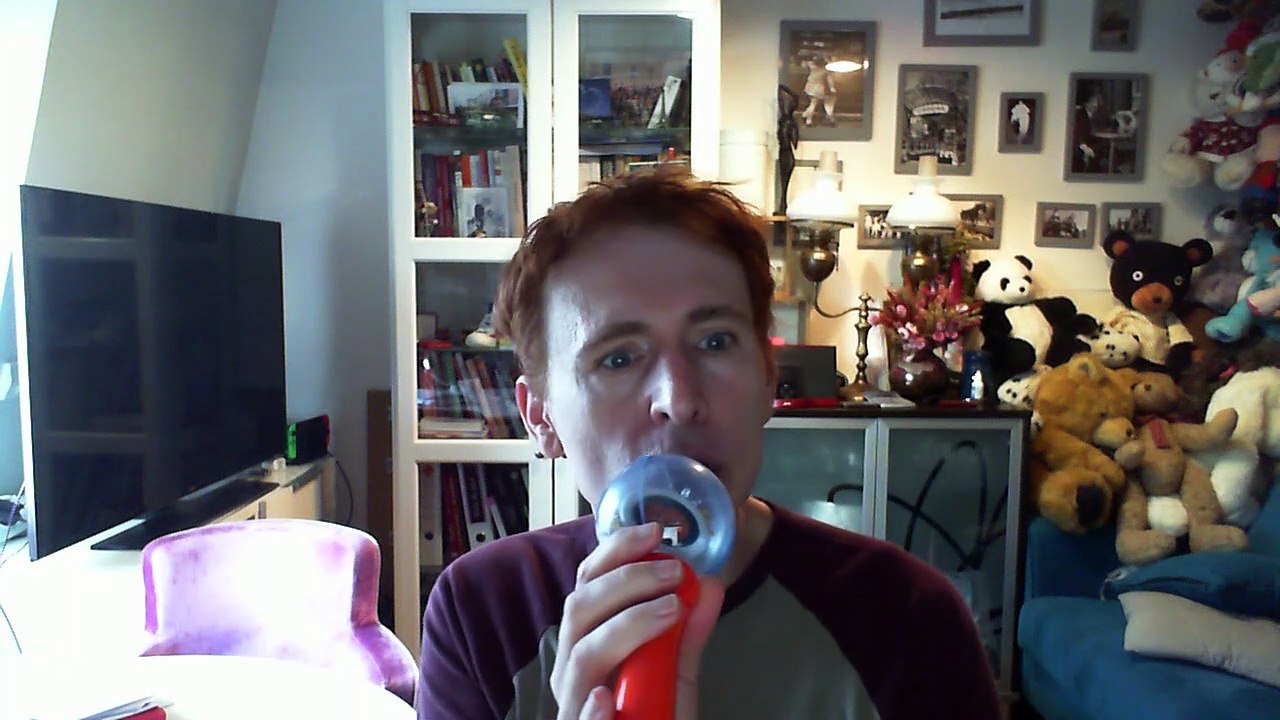 Wiwi égratigne "hasta la vista"