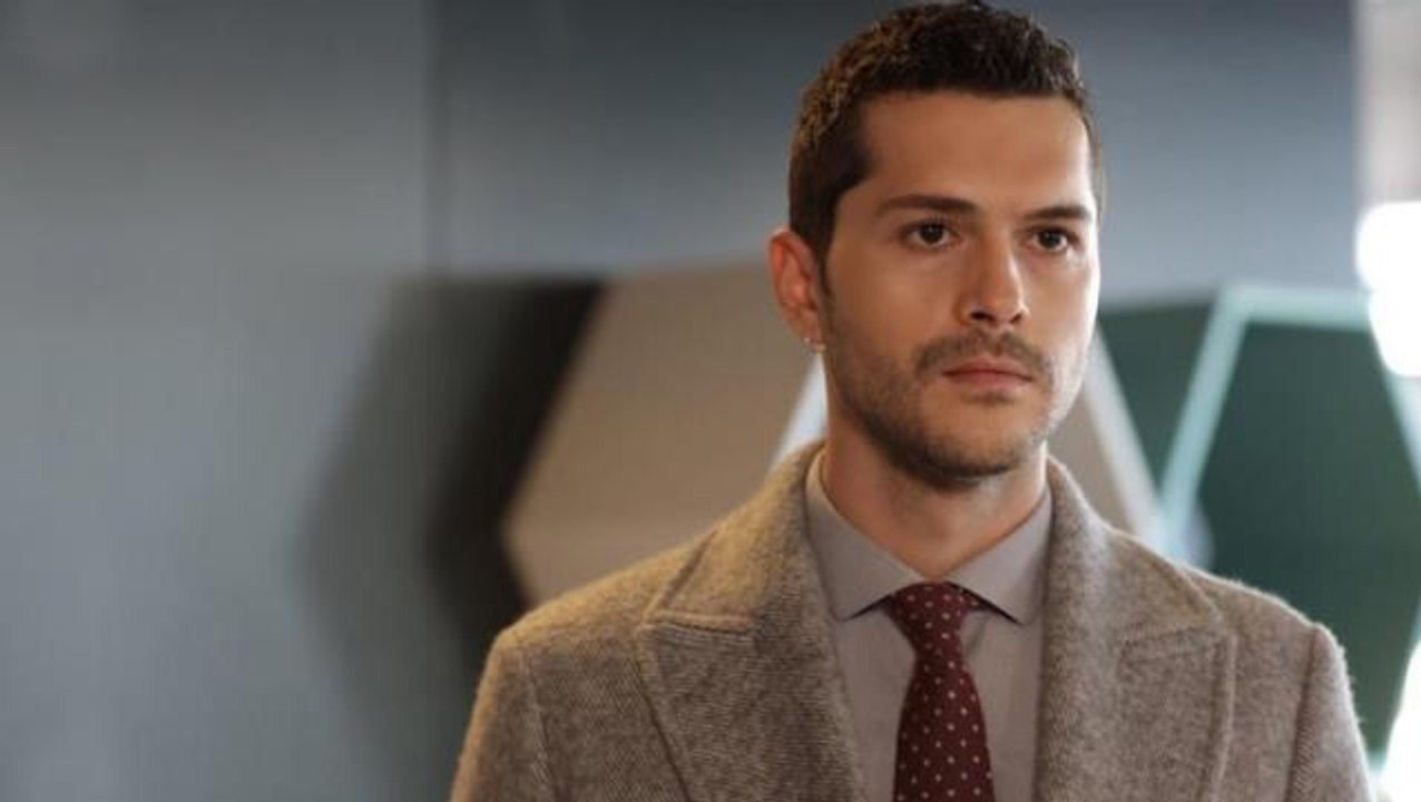 Oyuncu Alperen Duymaz, Kübra Keltik ile boşanacağı iddiasını yalanladı