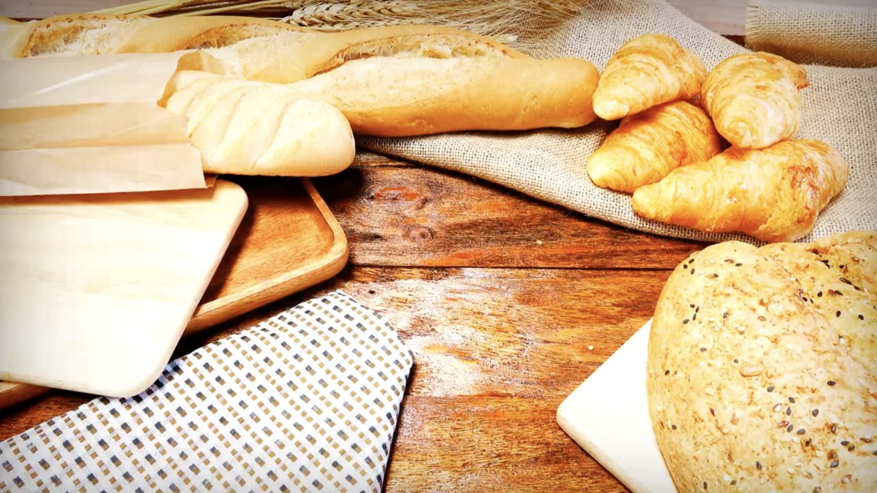 What Are Refined Carbs and Are They Bad for You? Here's What a Dietitian Has to Say