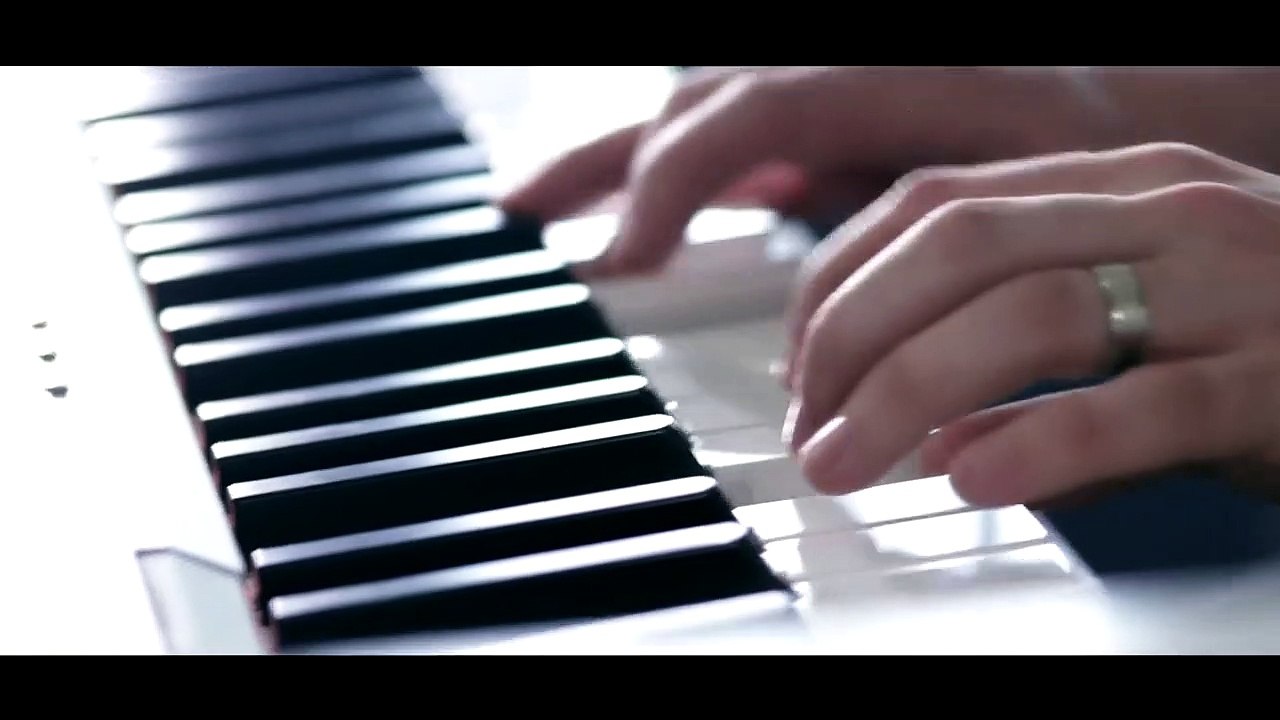 Thriller - Michael Jackson _ Alex Goot & RUNAGROUND .