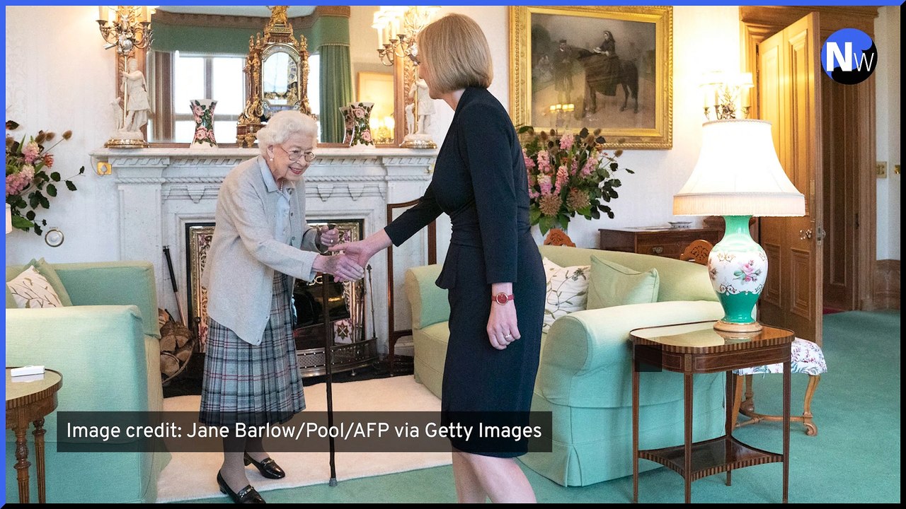 What happens when Queen Elizabeth dies? What is Operation London Bridge and Operation Unicorn?