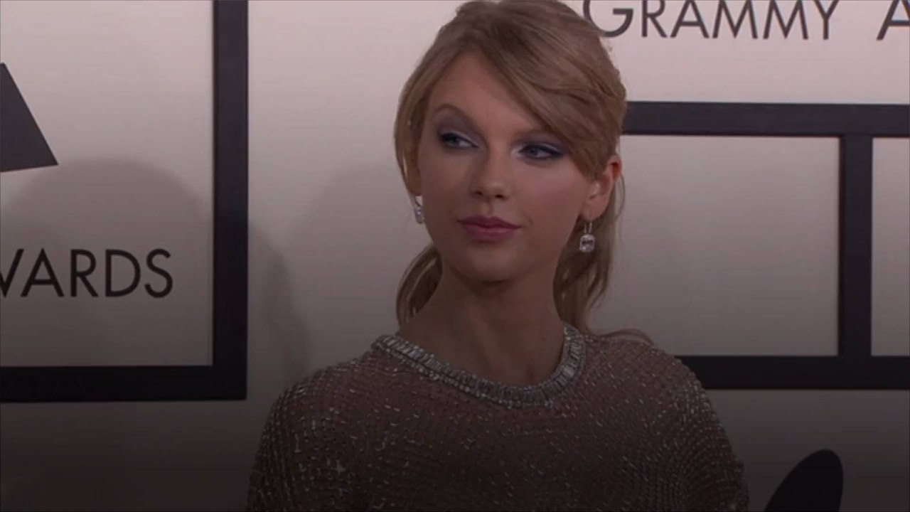 Taylor Swift’s ‘Midnights’ Moves a Million Units in 3 Days