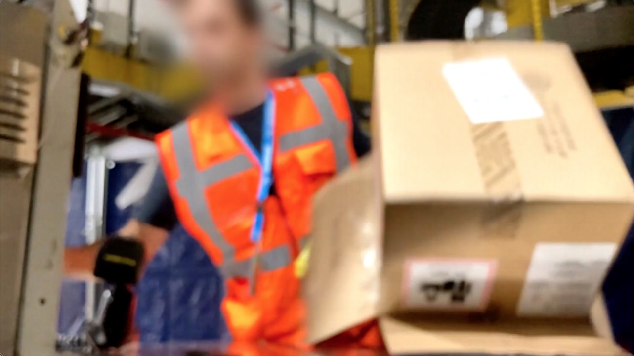 Capital (M6) : Caméra cachée chez Amazon France