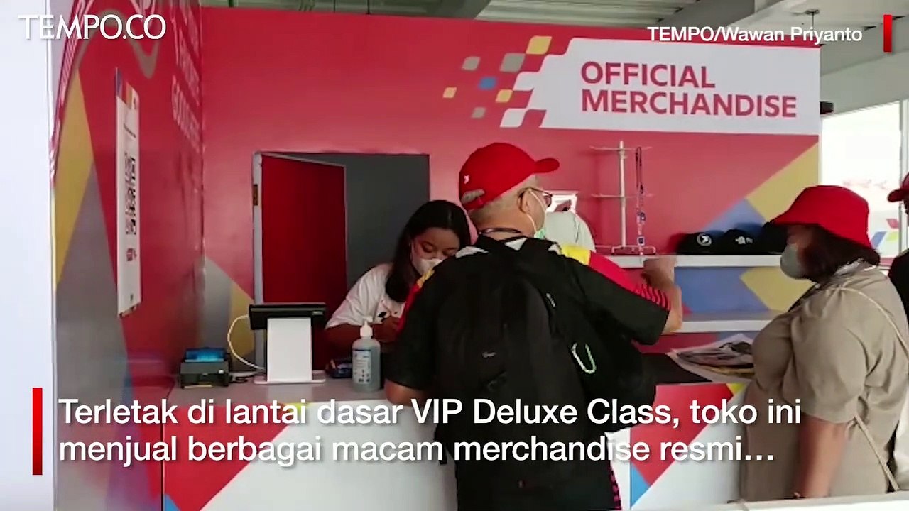 Toko Merchandise MotoGP Mandalika Diserbu Pengunjung