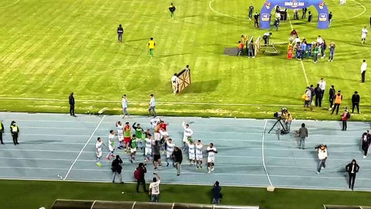 ¡Vaca Díez campeón!, Pando vuelve al fútbol profesional