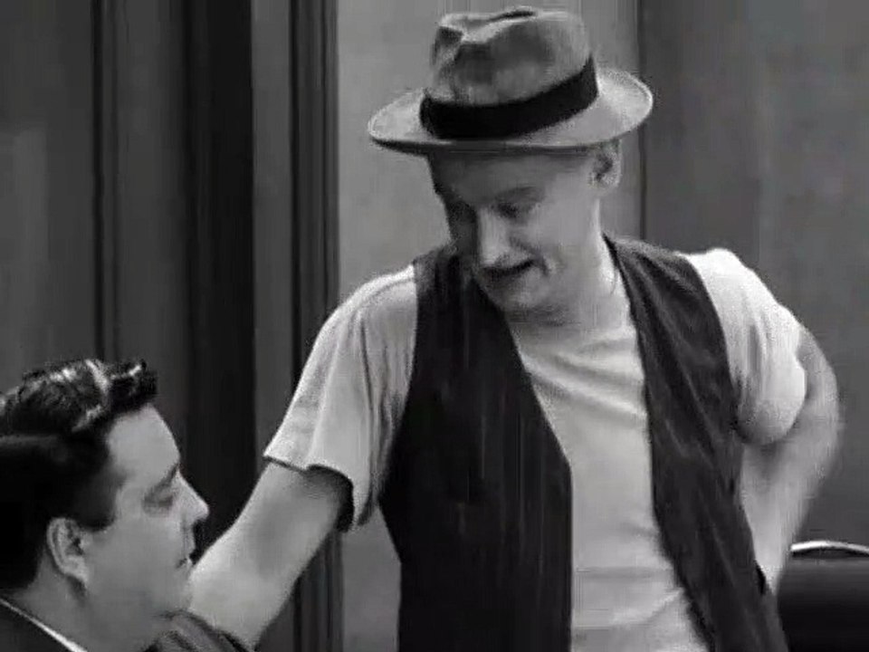 Honeymooners S01E05 (A Matter of Life and Death)
