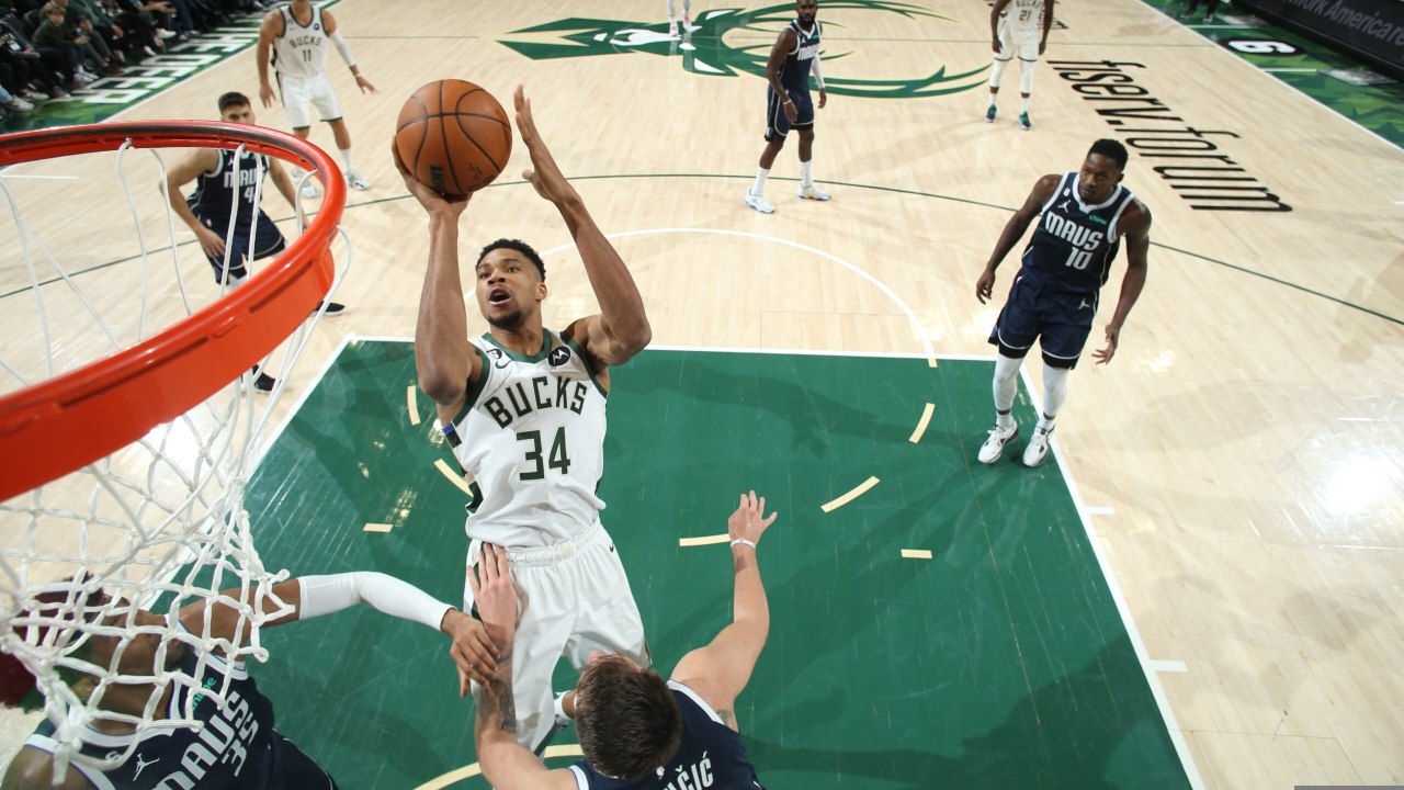 Game Recap: Bucks 124, Mavericks 115