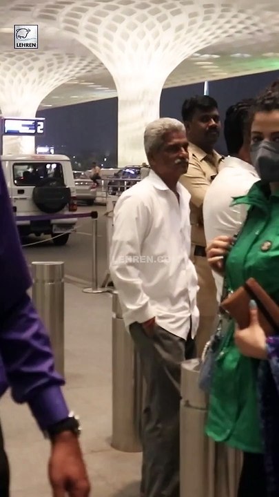 Palak Muchhal At Airport