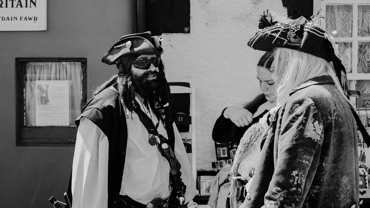 The Fascinating History of Female and Gay Pirates