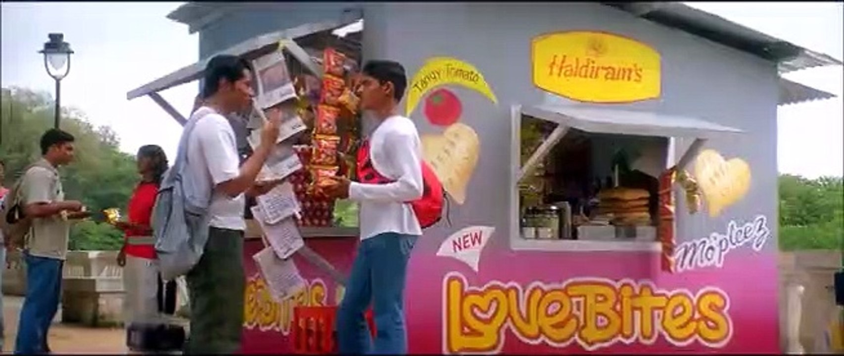 Discover the 7 Types of Laughs You Encounter in Public 😄