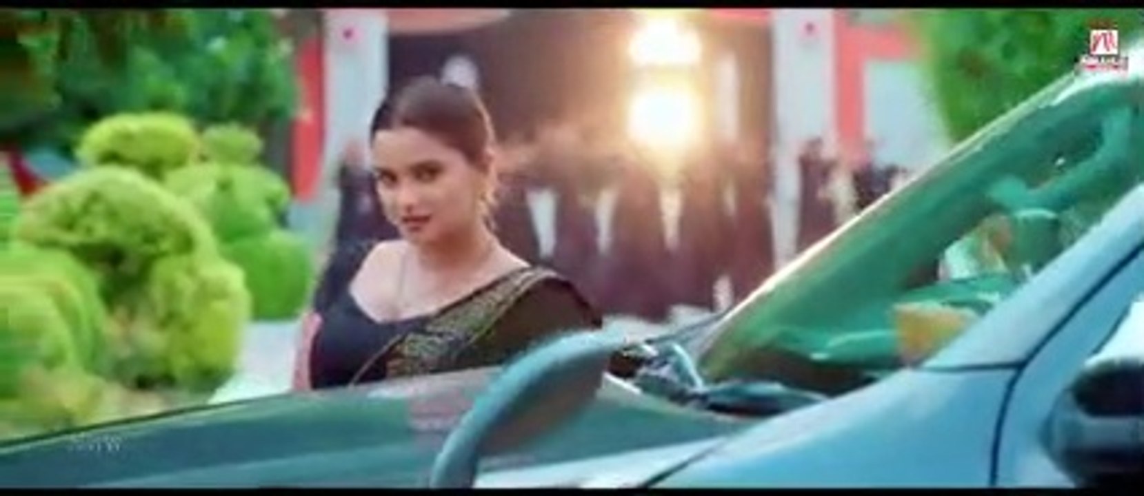 Video  Kariya Sari Mein Fortuner Lagab  Pravesh Lal  Neelam Giri  Shilpi Raj  Bhojpuri Song_v240P